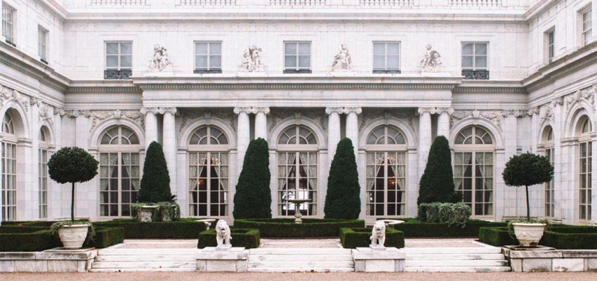 tours of newport mansions