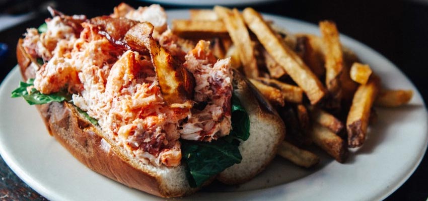 Provincetown lobster roll