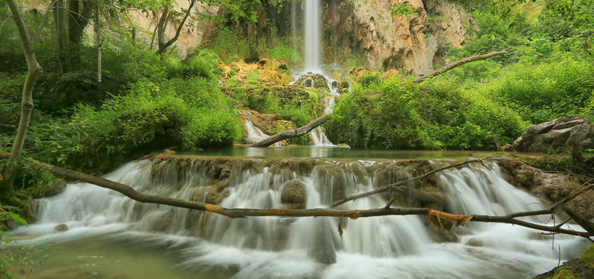 Falling Spring Waterfall