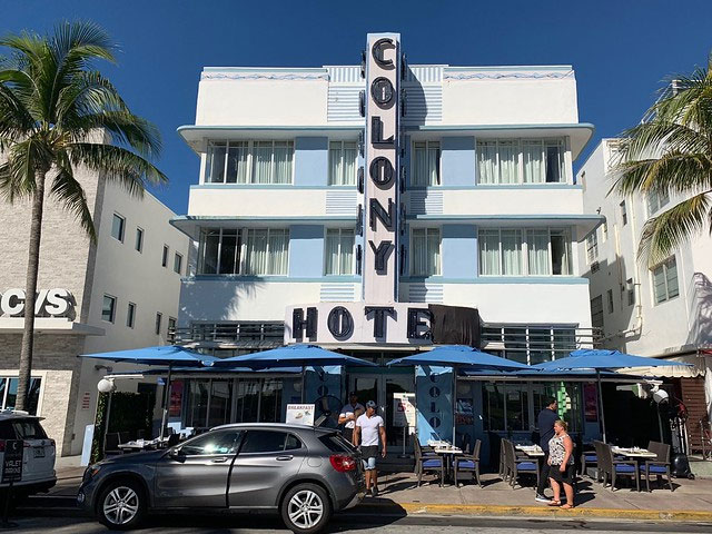 Colony Hotel