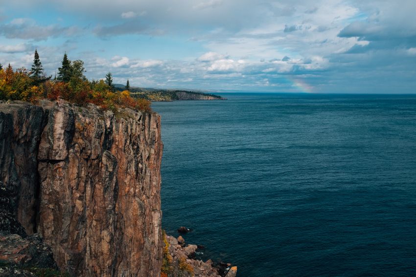 Cliff lake superior