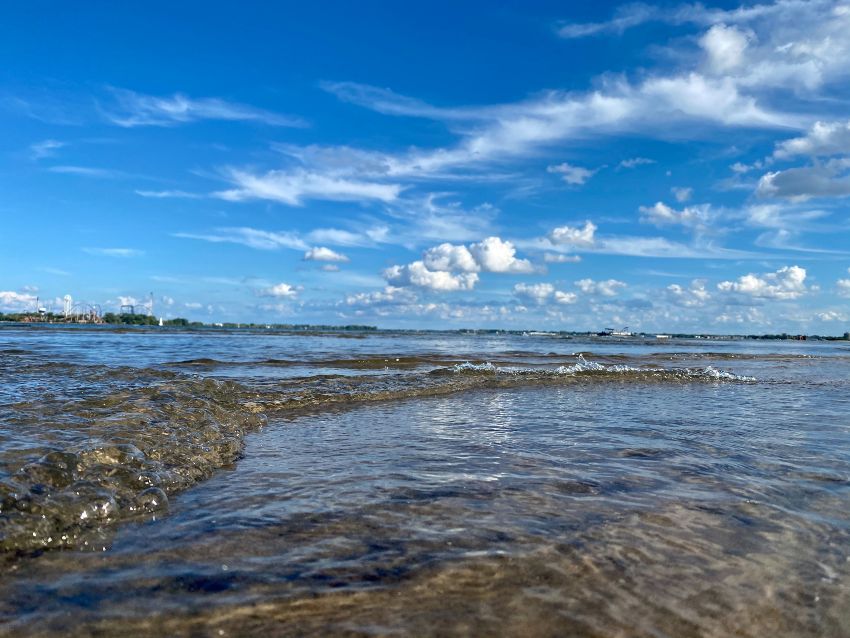 Lake Erie Clear water