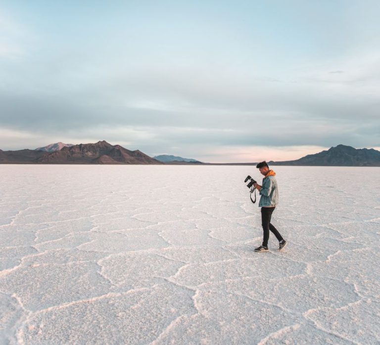 How To Best Explore The Bonneville Salt Flats - Scenic States