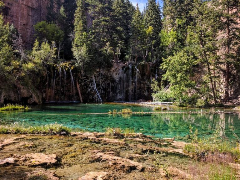 Check Out These 5 Clearest Lakes in the US Scenic States
