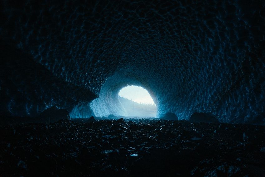 Amazing caves Washington State