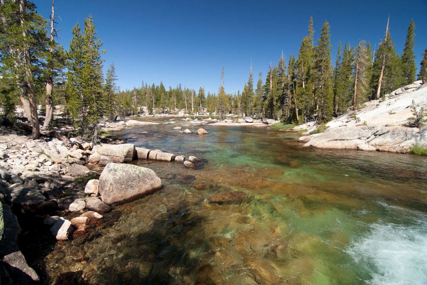 Kayaking at tuolumne river