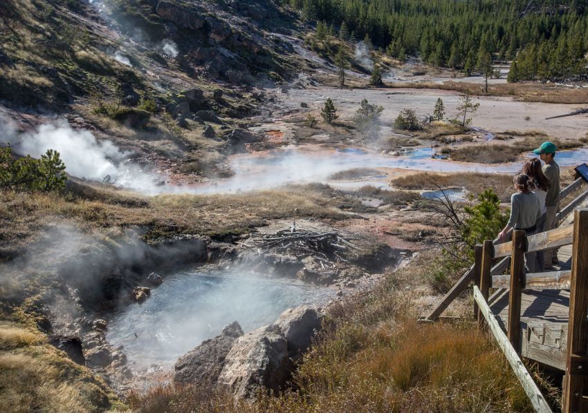 artist paint pots yellowston