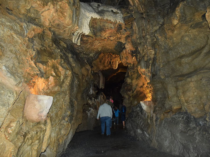 Indian Echo caverns in Pennsylvania