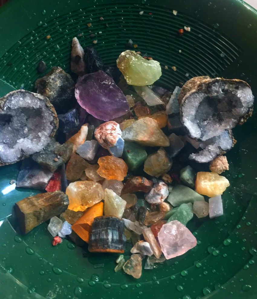 8 Killer Gem Mining Spots in Ohio for Enthusiasts - Scenic States