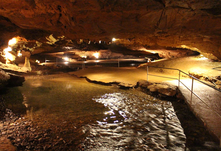 caverns in Tennesee