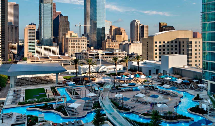 Marriott Marquis Houston lazy river