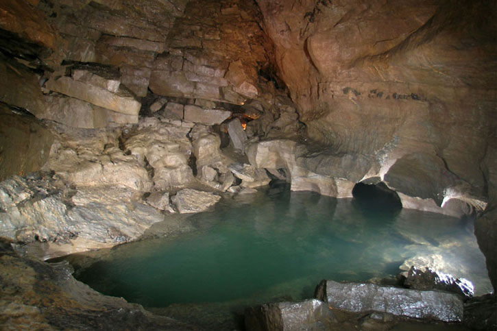 Clarksville caverns in New York State