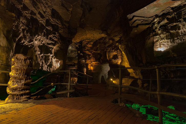 Howe's Cave in New York