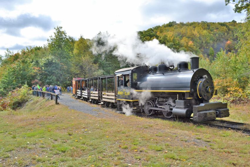 Pioneer Tunnel Coal Mine & Steam Train