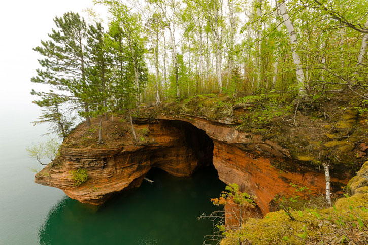 cave tours wi